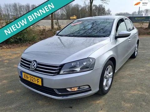 Volkswagen Passat 1.4 TSI Highline BlueMotion NETTE AUTO RIJDT EN SCHAKELT GOED
