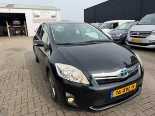 Toyota Auris 1.8 Full Hybrid Dynamic Business