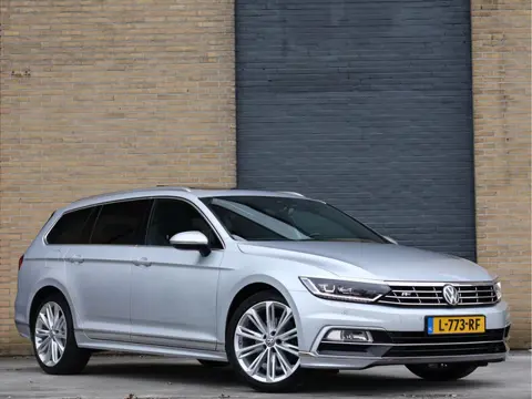Volkswagen Passat Variant 1.8 TSI R-line Business DSG Pano | Leder | ACC | Massage | Carplay | Trekh