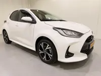 Toyota Yaris 1.5 Hybrid 115 Dynamic (bj 2025, automaat)