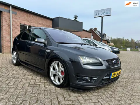 Ford Focus 2.5-20V ST // Uniek // Nieuwe APK !!
