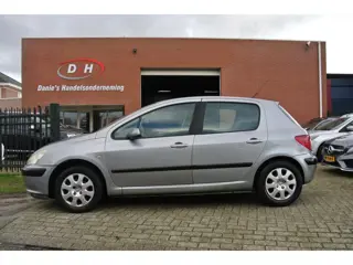 Peugeot 307 1.6-16V Navtech airco nieuwe apk inruil mogelijk nap