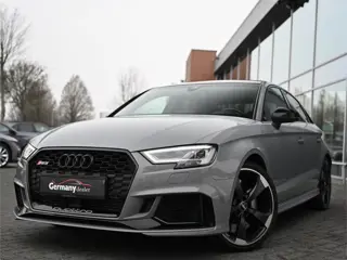 Audi RS3 Limousine 2.5TFSI 400pk Quattro UNIEK! RS-Zetels Pano B&O Carbon Keyless 19-Inch RodeStikse