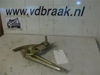 Suzuki Alto 5 drs 2002-2006 Raammechaniek links achter