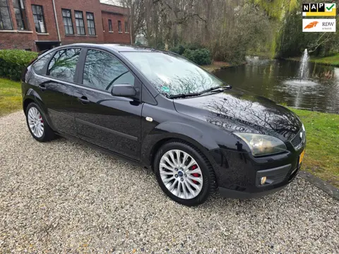 Ford Focus 1.6-16V Futura Airco 5-deurs APK 02-2027