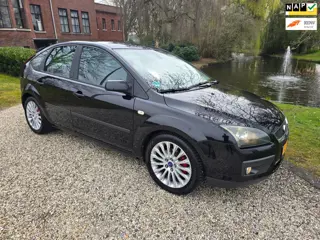 Ford Focus 1.6-16V Futura Airco 5-deurs APK 02-2027