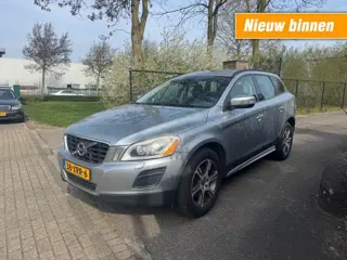 VOLVO XC60 2.0 T5 AUTOMAAT / PANO / EXPORTPRIJS!