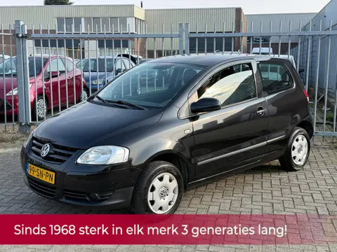 Volkswagen Fox 1.4 Trendline STUURBEKRACHTEGING l AUDIO l NIEUWE DISTRIBUTIE l GOED ONDERHOUDEN NETT
