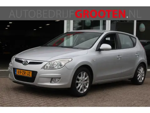 Hyundai i30 1.6i Style//5DRS//ECC!! (bj 2008)