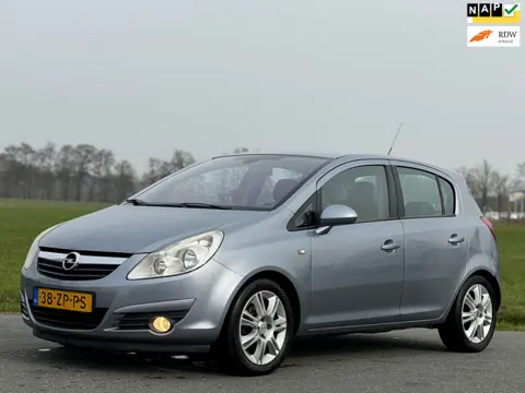 Opel Corsa 1.2 -16V Cosmo | Nap | Automaat | Clima