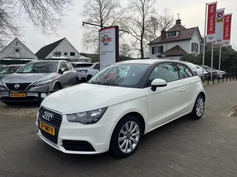 AUDI A1 1.2 TFSI CONNECT / NAVI / CRUISE CTR. / AIRCO / BLUETOOTH / RADIO-CD