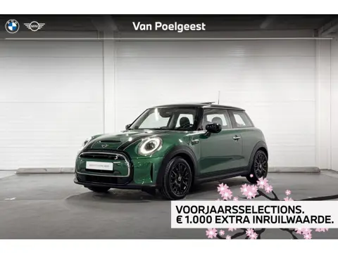 MINI 3-deurs Electric Camden Plus Edition | Achteruitrijcamera | Stuurwielverwarming | Harman Kardon