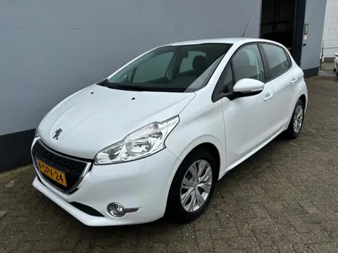 Peugeot 208 1.2 e-VTi Active Automaat - Navigatie