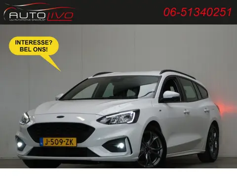 Ford FOCUS Wagon 1.0 EcoBoost Hybrid ST Line Business NAVI APPLE CLIMA PDC CRUISE TREKHAAK etc.