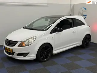 Opel Corsa 1.2-16V Sport / OPC / AIRCO / RIJDT SCHAKELT GOED