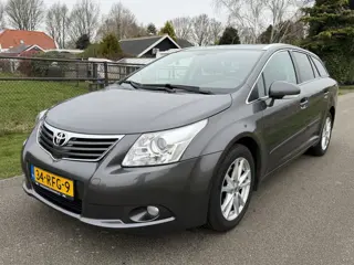 Toyota Avensis wagon 1.8 VVTi Business NAVI/ECC/CRUISE/KEURIGE AUTO!