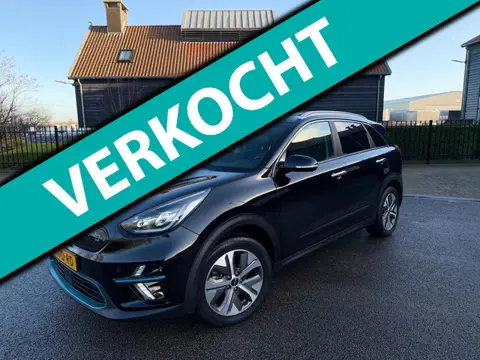 Kia E-Niro DynamicPlusLine 64 kWh SOH 100% NAVI CAMERA LEER SCHUIFDAK LED-XENON