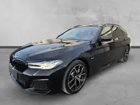 BMW 5 Serie Touring 530e M-SPORT ** LASER, NAVI+, LEDER, PANORAMA, TREKH, 19-inch LMV, HuD ** 1e EIG