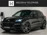 Porsche Cayenne 3.0 E-Hybrid · Sport chrono · Panorama dak · Adaptive cruise · 360 Camera · Keyless 