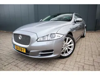 Jaguar XJ 2.0 Luxury Automaat Panoramadak Leder Navigatie Camera Etc.