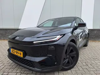 Toyota C-HR+ First Edition 77 kWh PDC v+a Navi WLTP 607km actieradius