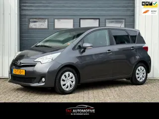 Toyota Verso-S 1.3 VVT-i Aspiration 1e EIG / PANO / CLIMA