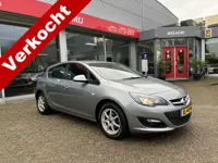 Opel Astra 1.4 Turbo Blitz Cruise Control, Airco, Parkeersensoren.