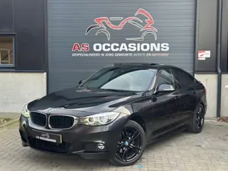 BMW 3-serie 320i xDrive High Executive - DIGITAAL - PANO