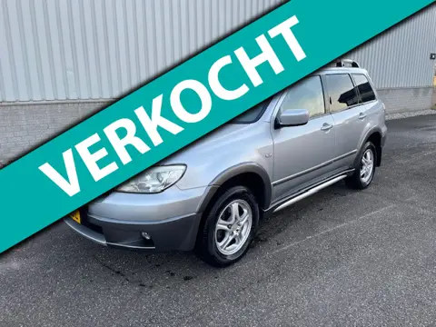 Mitsubishi Outlander 2.4 Intense 4WD APK 02-03-2027