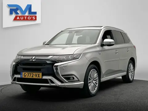 Mitsubishi Outlander 2.4 PHEV Instyle | Origineel NL| Pano/Dak | Keyless | Adaptieve Cruise | Trekha