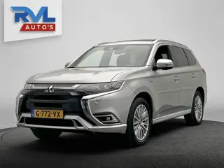 Mitsubishi Outlander 2.4 PHEV Instyle | Origineel NL| Pano/Dak | Keyless | Adaptieve Cruise | Trekha