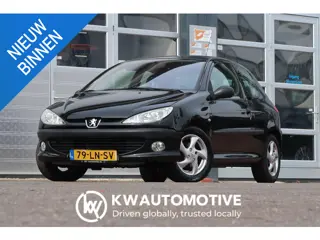 Peugeot 206 1.6-16V XS Premium LEDER/ LAGE KM/ CLIMA/ NWE APK/ 1E EIG/ ETC