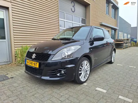 Suzuki Swift | 1.6 Sport | Keyless go & start | Airco | Cruise control | Stoel verwarming |