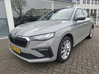 Skoda SCALA 1.0 TSI Business Edition automaat / navi / camera / panoramadak / automaat