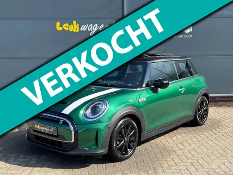 Mini Mini Electric Classic 33 kWh *leder *pano *head up