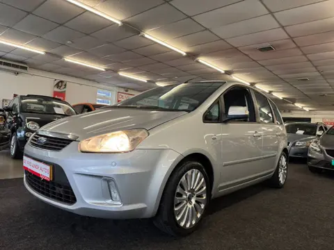 Ford C-Max 1.8-16V Limited. Cruise/climate control, trekhaak en netjes onderhouden!