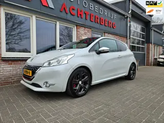 Peugeot 208 1.6 THP GTi 200PK! Panoramadak! NAP! Mooie/Nette Auto! Navigatie! Airco/Clima! Cruise Co