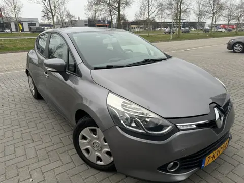 Renault Clio 1.5 dCi Expression Sensor Navi Cruise