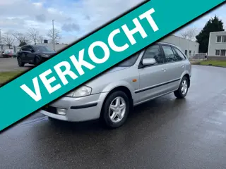 Mazda 323 Fastbreak 1.5i LS BJ 2001 AIRCO Trekhaak zeer nette staat Goed onderhouden