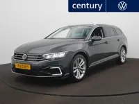 Volkswagen Passat Variant 1.4 TSI PHEV GTE Business Navigatie - ACC - Camera - Stoelverwarming - Tre