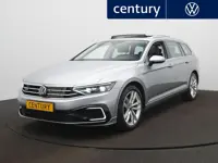 Volkswagen Passat Variant 1.4 TSI PHEV GTE Business Panoramaschuif-kanteldak - Camera - ACC - Side A
