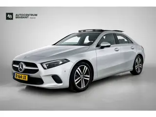 Mercedes-Benz A-klasse 200 Business Solution Luxury(NL-auto, Dealer OnderH, Panorama, SfeerV, Elect 