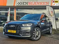 Audi Q5 55 TFSI e quattro S Line Competition BJ.2020 / Panodak / Luchtvering / Half Leder / Carplay 