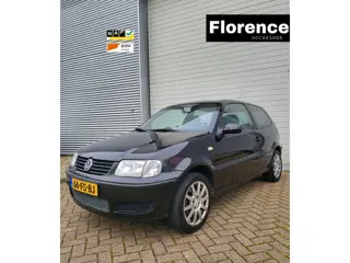Volkswagen Polo 1.4 Trendline Nieuwe APK !