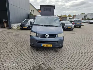 Volkswagen TRANSPORTER Caravelle