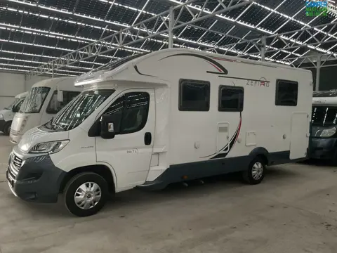 Roller Team Zefiro 266 TL Queensbed|Hefbed|Zonnepan.|Level