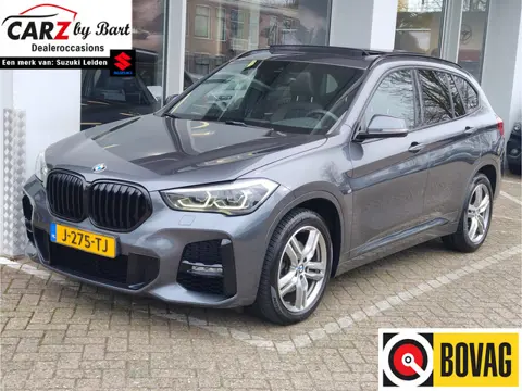 BMW X1 SDRIVE18i HIGH EXECUTIVE AUT. Open dak | Alarmsysteem | LED | Stoelverwarming