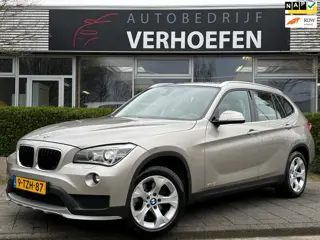 BMW X1 SDrive20i Limited Series - AUTOMAAT - NAP KM STAND - XENON - TREKHAAK - CRUISE / CLIMATE - NA