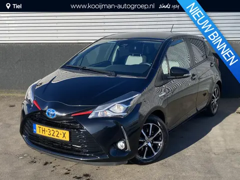 Toyota Yaris 1.5 Hybrid Design Sport Trekhaak, sportief, achteruitrij camera, cruise control, nette 
