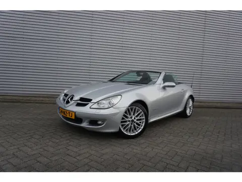 Mercedes-Benz SLK 200 K. Automaat - Airco / Cruise / Leder / Stoelverw. / Lm velgen / NAP